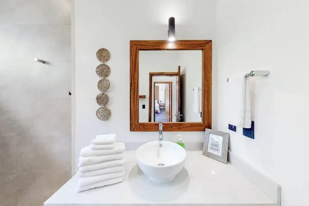 Contemporary Poolside Condo, Wi-Fi - Paraiso Kaanal 101 Tulum Apartmán