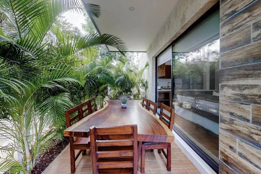 Contemporary Poolside Condo, Wi-Fi - Paraiso Kaanal 101 Tulum Mexico